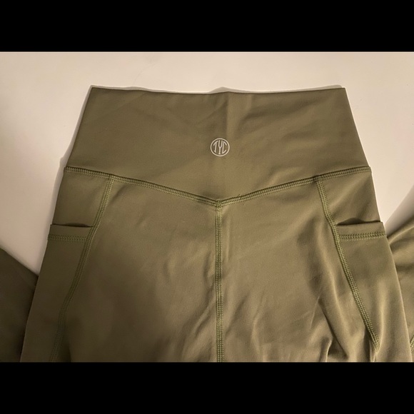 til you collapse TYC effortless vortex pocket leggings green tea size small / 6 - Picture 1 of 9